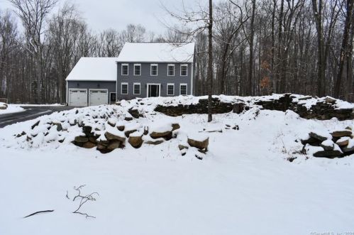 349 Riley Mountain Rd, Coventry, CT 06238-1256