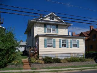 712 Camplain Rd, Manville NJ  08835-1743 exterior