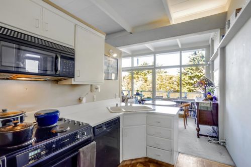 273 Lighthouse Ave, Del Monte Park CA  93950-2948 exterior