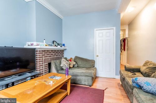 1323 Derry St, Harrisburg PA 17104-3330 exterior