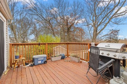 102 Surf Ave, Milford CT  06460-6340 exterior