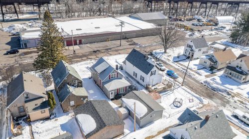 211 34th Ave, Duluth MN  55807-2814 exterior