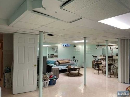 71 Jasper Ave, Teaneck NJ  07666-3816 exterior