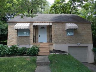 606 Seymour Ave, Cincinnati, OH 45216-1830