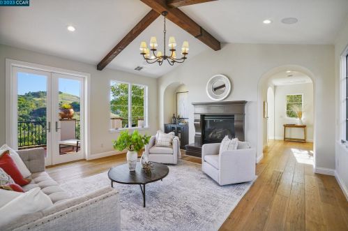 20 Rabble Rd, Orinda CA  94563-3718 exterior