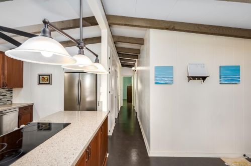 2170 Aamanu St, Pearl City HI  96782-1306 exterior