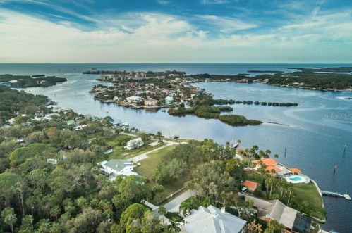 4832 Sunset Blvd, Port Richey FL  34668-6443 exterior