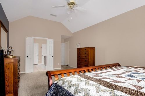 4217 Tiffany Dr, Lewisville TX  75022-0951 exterior