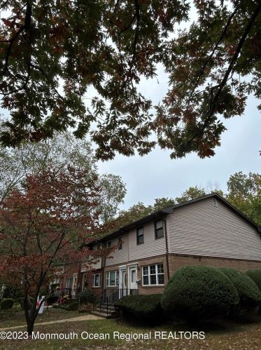264 Tabetha Ct, Bricktown, NJ 08724-7138