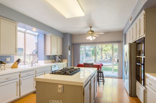 43115 Corte Fresca, Temecula CA  92592-3070 exterior