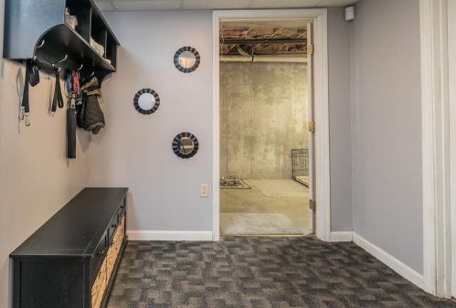 45 Langan Dr, Goffstown NH  03045-2703 exterior