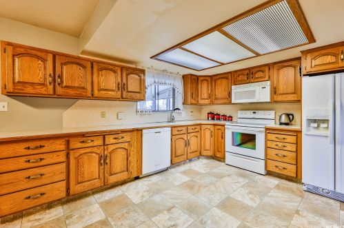 1096 Cambridge Rd, West Kaysville UT  84037-1306 exterior