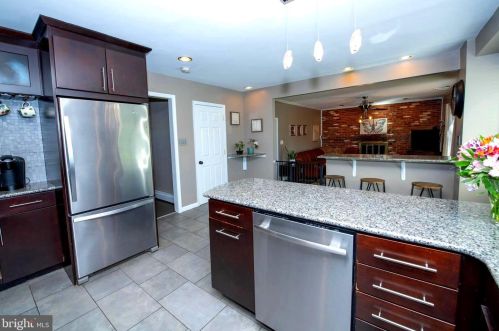 410 Steven St, Norristown PA  19403-2614 exterior