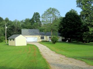 4135 Nichols Ln, Johnstown, OH 43031-8153