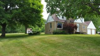 10225 Wooster St, Massillon, OH 44647-9592