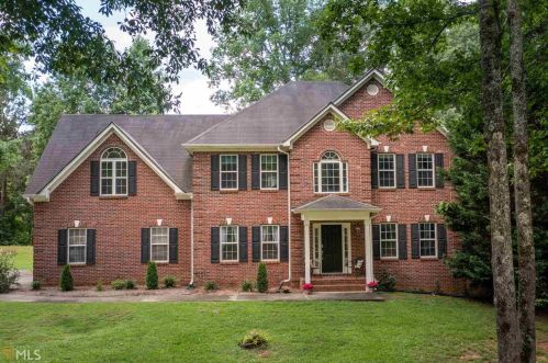 170 Nix Ct, Fayetteville, GA 30214-7402