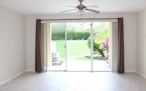 8020 Briantea Dr, Boynton Beach, FL 33472-2746