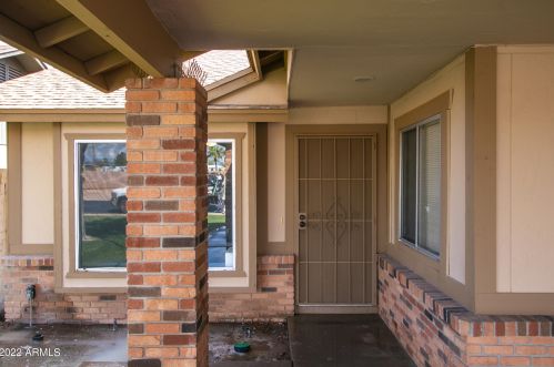 3335 Calypso Ave, Mesa, AZ 85204-3236