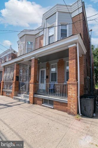 923 Atlantic Ave, Camden NJ  08104-1129 exterior