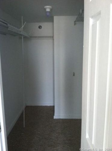127 Greyrock Pl, Stamford CT  06901-3100 exterior