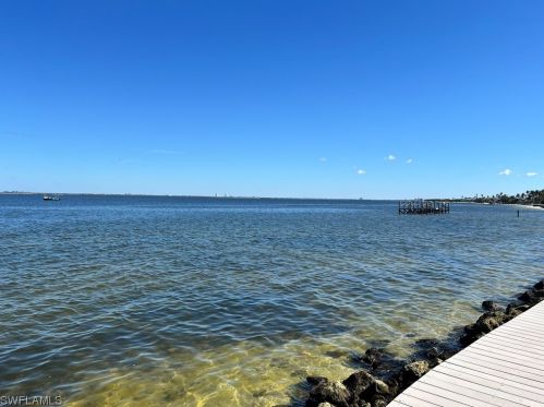 760 Sextant Dr, Sanibel FL  33957-3825 exterior