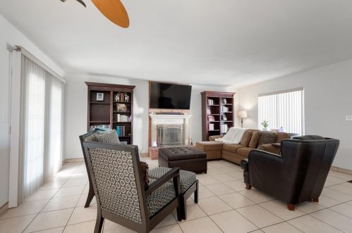 6121 Parkside Ave, San Diego, CA 92139-3725