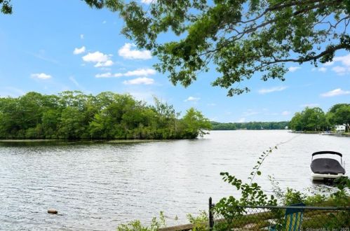 31 Lone Pine Trl, Lyme, CT 06371-1214