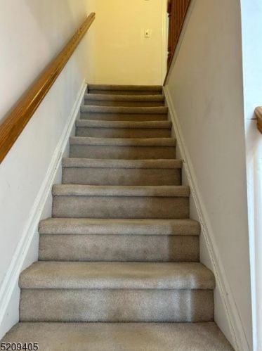 307 Gettysburg Way, Lincoln Park NJ  07035-1835 exterior