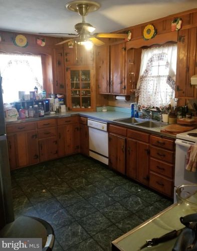 25166 County Rd, Seaford DE  19973-8631 exterior