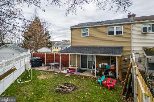 605 Cherry St, Lansdale PA 19446-3908 exterior