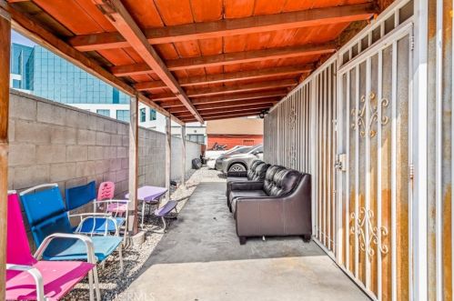15207 Vermont Ave, Gardena CA  90247-4103 exterior
