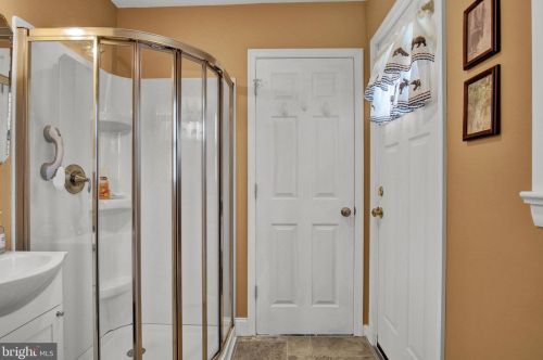 618 Grandview Ave, Camp Hill PA  17011-1816 exterior