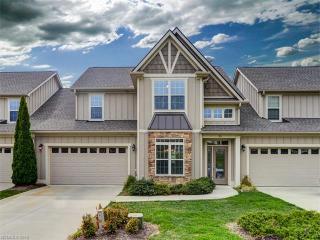25 Florian Ln, Fletcher, NC 28732-5652