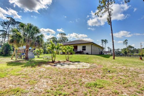 17435 78th Rd, Town Of Loxahatchee Groves FL  33470-2933 exterior