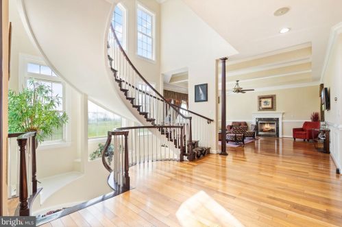 15840 Parnell Ct, Haymarket VA  20169-1667 exterior