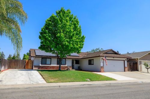 1440 Forest Dr, Turlock, CA 95380-2908