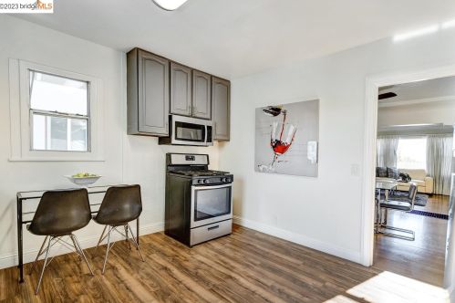2230 57th Ave, Oakland, CA 94605-1068