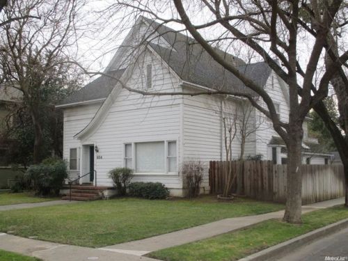 804 1st St, Woodland, CA 95695-4808