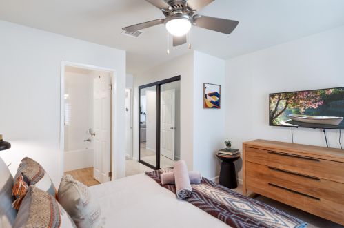 54435 Avenida Madero, La Quinta CA  92253-3620 exterior