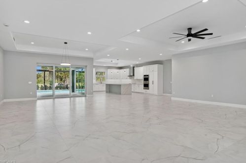 835 11th St, Naples FL  34117-2286 exterior
