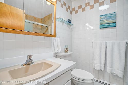 411 Richard Ave, Point Pleasant Beach NJ  08742-2646 exterior