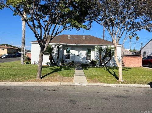 11202 La Cima Dr, Whittier, CA 90604-2310