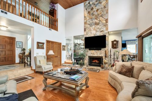 246 Country Club Rd, Shalimar, FL 32579-2216