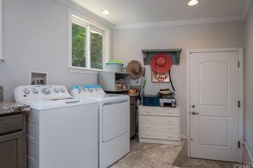 1050 Avocado Crst Rd, La Habra CA 90631-8108 exterior