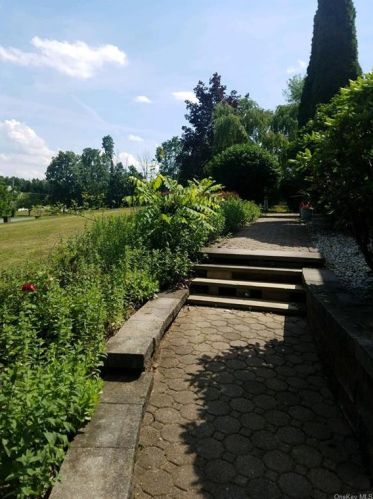 193 Shaw Rd, Middletown, NY 10941-3245