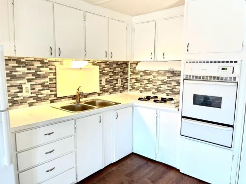 327 Sierra Vista Dr, Rancho Cordova, CA 95670-4332