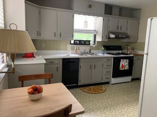 320 Cedar Blvd, Pittsburgh PA  15228-1108 exterior