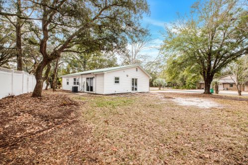 34 6th St, Shalimar FL  32579-1844 exterior