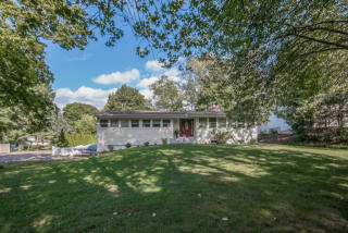 665 Ridge Rd, New Haven, CT 06517-2500