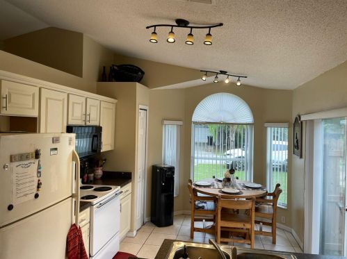 18544 1st Ave, Orlando, FL 32820-2543